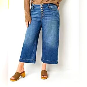 Wide leg cropped jeans a.n.a. Button front size 20
